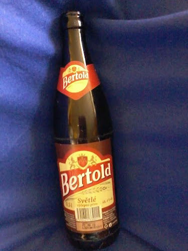 Opinii despre Red Nose Pub în Staré Mesto - Gastronómia a pohostinstvo