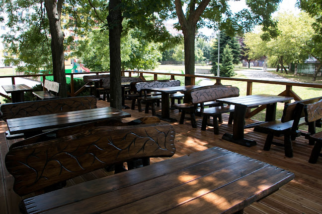 Forest Pub