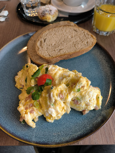 Opinii despre Yellow Point Bistro în Dubnica nad Váhom - Gastronómia a pohostinstvo