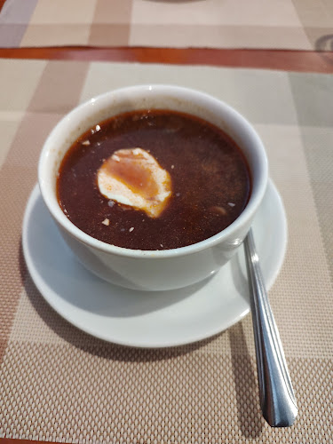 Opinii despre Cosmopolitan în Banská Bystrica - Gastronómia a pohostinstvo