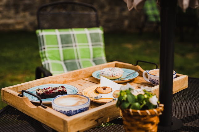 Hrad, 900 89 Červený Kameň