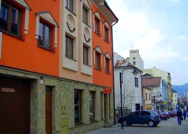 Comentarii opinii despre Kingston Bar