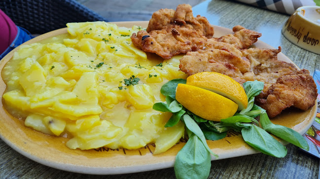 Opinii despre Jarovský dvor în Jarovce - Gastronómia a pohostinstvo