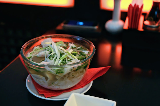 Opinii despre Bamboo sushi & grill bar în Staré Mesto - Gastronómia a pohostinstvo