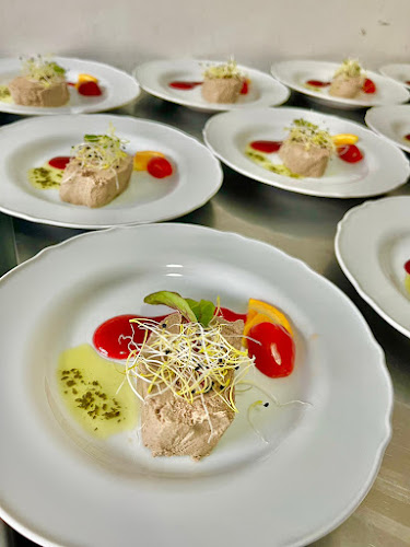 Comentarii opinii despre Gurmánsky dvor u Oravca