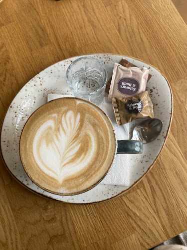 Comentarii opinii despre Kaviareň pod stromom