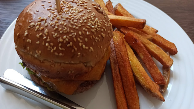 Fresh Food Burger & Salad - Gastronómia a pohostinstvo