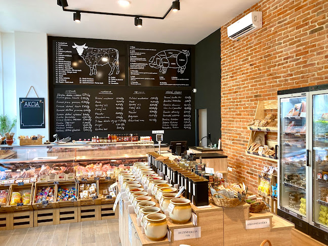 Potraviny vo dvore (Považská Bystrica)