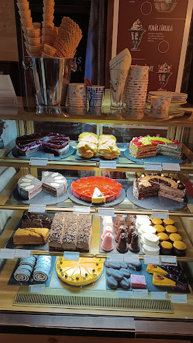 Cukráreň Pasáž - Gastronómia a pohostinstvo