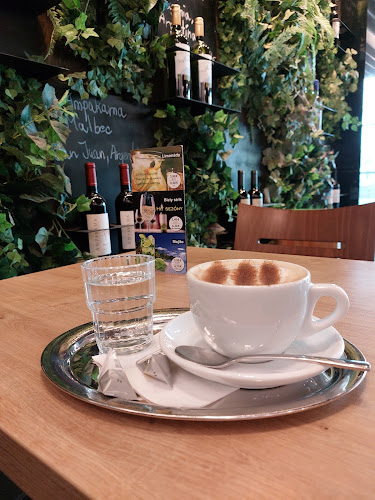 Opinii despre Kaféum în Staré Mesto - Gastronómia a pohostinstvo