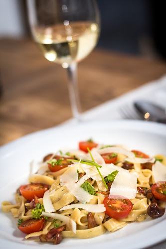 Opinii despre Schoppa restaurant în Nové Mesto - Gastronómia a pohostinstvo