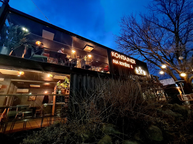 Kontajner na Riviére II - Gastronómia a pohostinstvo