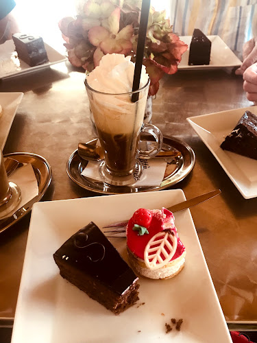 Opinii despre Betti cukráreň în Želiezovce - Gastronómia a pohostinstvo