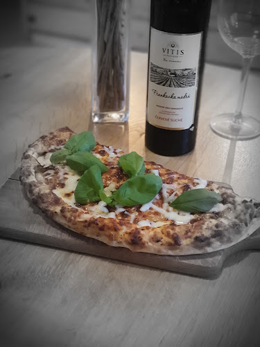 Domča_pizza_burgre - Gastronómia a pohostinstvo