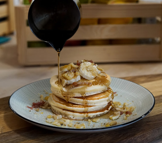 BOTTOVA • Coffee • Brunch • Gineria