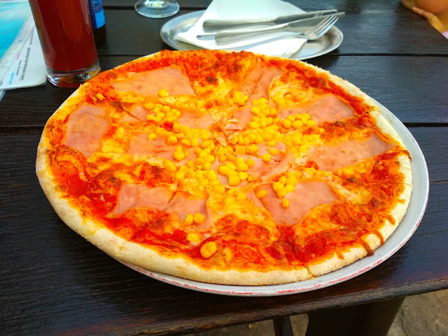 Kačabar - Gastronómia a pohostinstvo