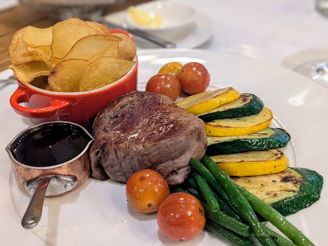 Houdini Restaurant - Gastronómia a pohostinstvo