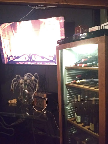 Comentarii opinii despre Music Bar