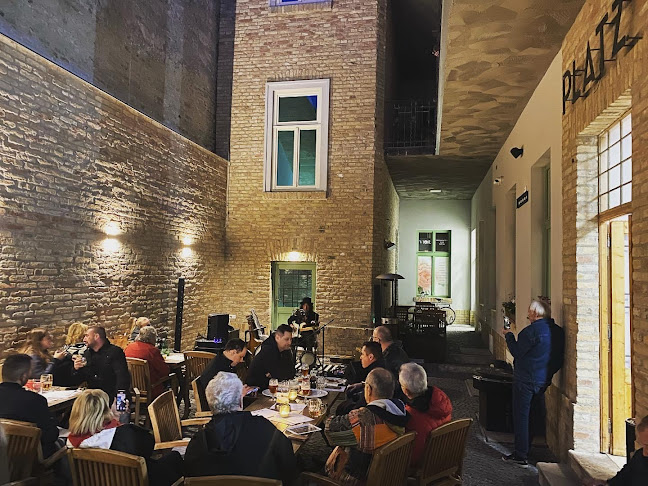 Opinii despre PLATZ în Komárno - Gastronómia a pohostinstvo