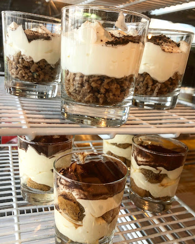 Opinii despre TakeOff în Bratislava - Gastronómia a pohostinstvo