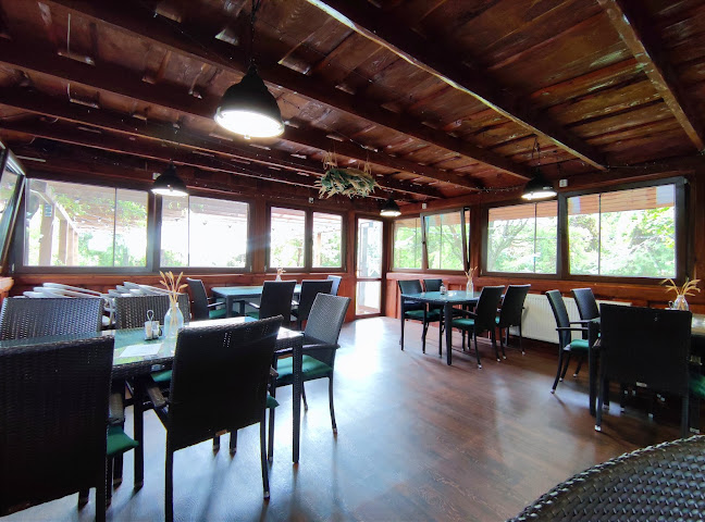 Rázcestie Trnava pri Laborci, 3746, 072 31 Vinné