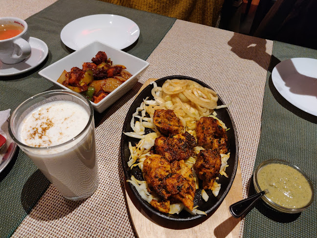 Comentarii opinii despre Nivara Indian Restaurant