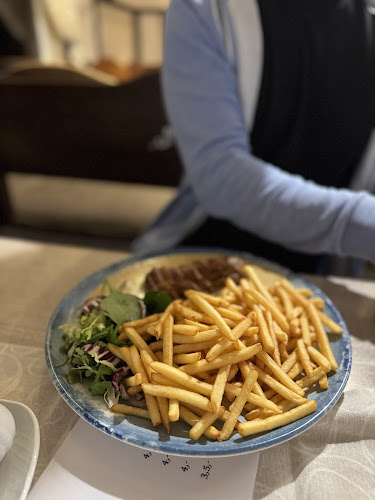 Opinii despre Tenis restaurant în Bratislava - Gastronómia a pohostinstvo