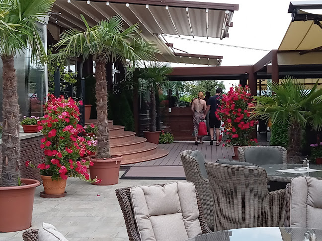 Reštaurácia a Penzión Modrá Ryba - Gastronómia a pohostinstvo