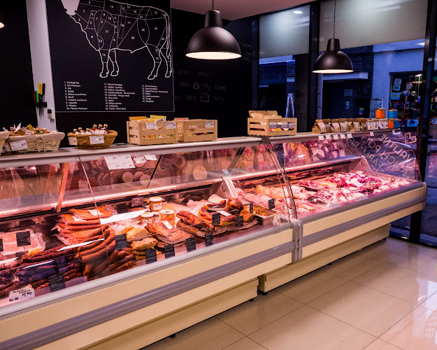 NÁŠ DVOR, Potraviny nie otraviny - Gastronómia a pohostinstvo