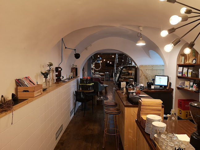 Mierové námestie 34, 911 01 Trenčín