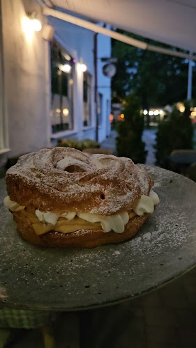 Opinii despre Muzika Restaurant în Bojnice - Gastronómia a pohostinstvo