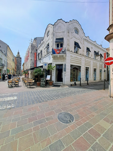 Comentarii opinii despre El Nacional - Represent Cuba | Kubánsky bar