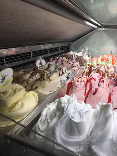 Balkánska Zmrzlina Caramello - Trenčín