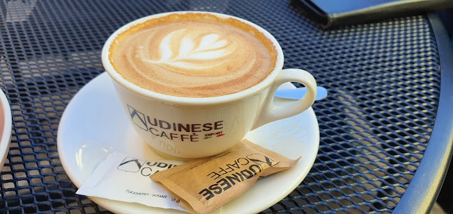 Hlavná 77, vstup aj na Jarková (cafe za siedmimi oknami, 080 01 Prešov