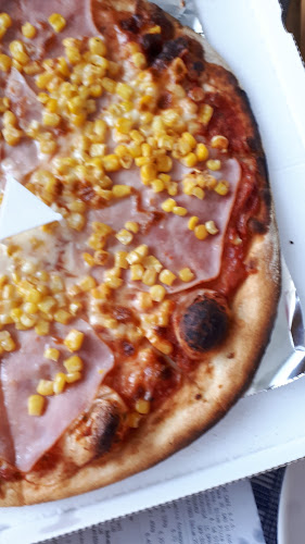 Olive Pizza Restaurant / OC Cassovia - Juh