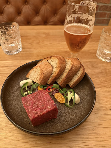 Meet Meat Restaurant & Bar