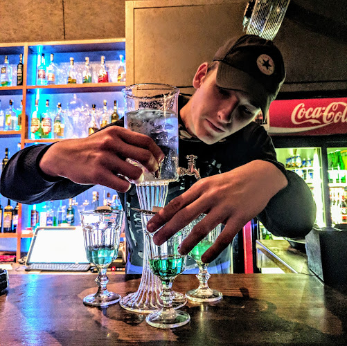 Opinii despre HPK (Hopkirk) Club în Bratislava - Gastronómia a pohostinstvo