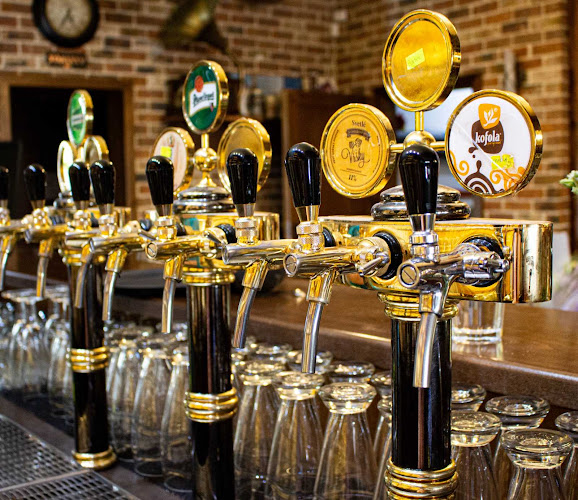 ČIERNY KOHÚT REŠTAURÁCIA