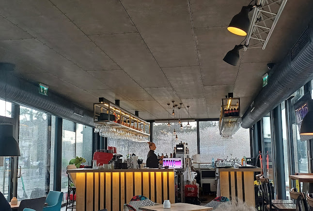 CUBE CAFÉ - Gastronómia a pohostinstvo