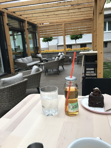 Opinii despre PARK Cafe în Častkovce - Gastronómia a pohostinstvo