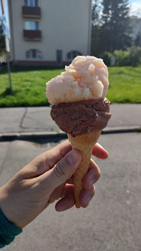 Opinii despre Zmrzlinka Krasňany în Bratislava - Gastronómia a pohostinstvo