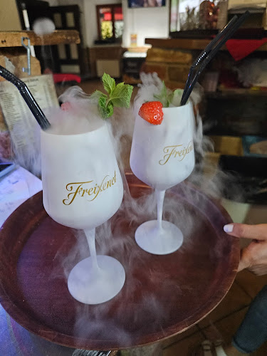 Opinii despre Krčma pod hradom în Píla - Gastronómia a pohostinstvo