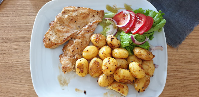 Opinii despre Reštaurácia P&E în Veľké Kostoľany - Gastronómia a pohostinstvo