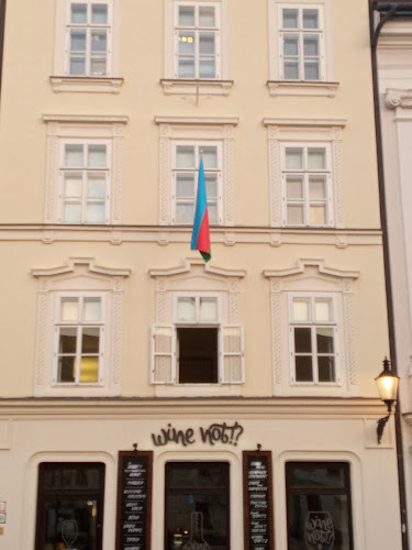 Hlavné námestie 354/3, 811 01 Bratislava