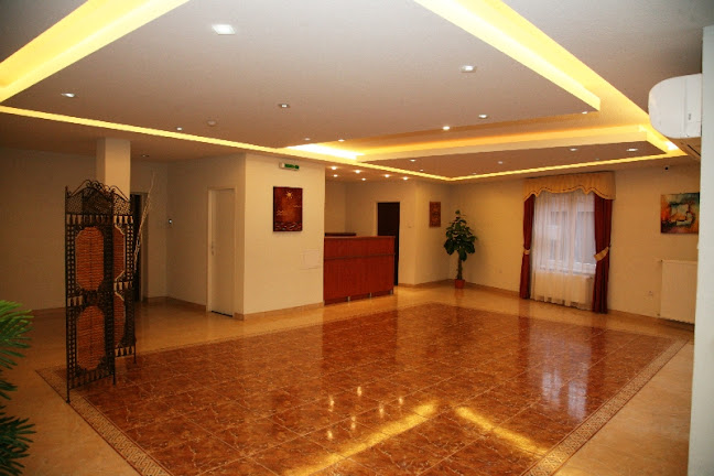 Opinii despre Reštaurácia a penzión Adria Snina în Snina - Gastronómia a pohostinstvo