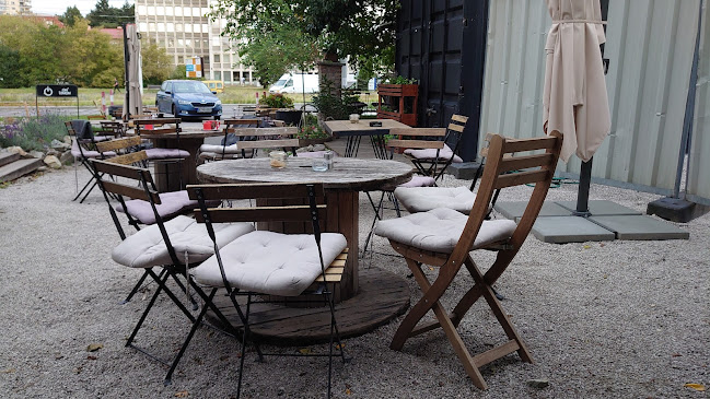 Kontajner na Riviére II - Gastronómia a pohostinstvo