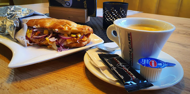 BÁZIS Restaurant & Pizzeria