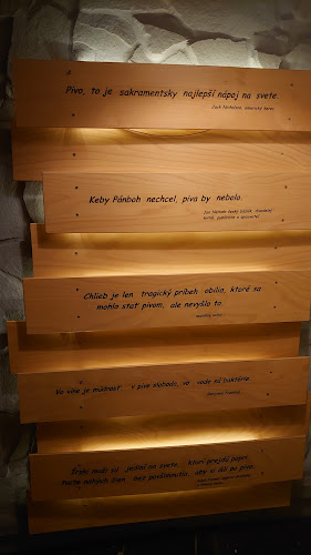 Opinii despre Lampáreň event Bar & Disco Restaurant în Košice - Gastronómia a pohostinstvo