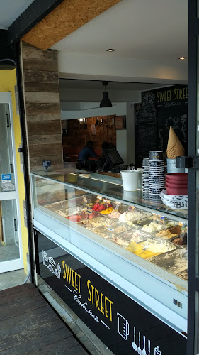 Comentarii opinii despre Sweet Street