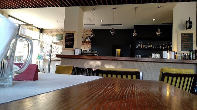 Comentarii opinii despre Nostalgia Café & Restaurant